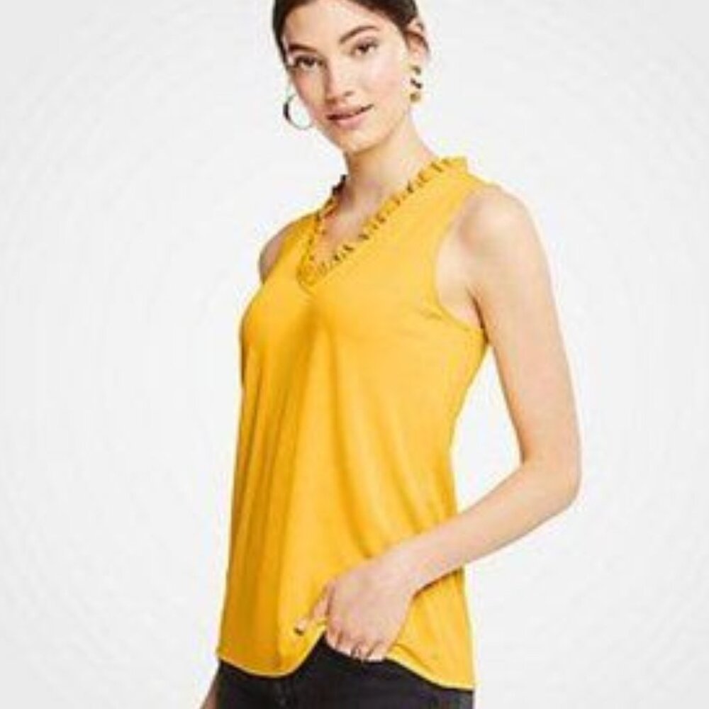 Ann Taylor Ruffle V-Neck Sleeveless Top, Size XS, EUC